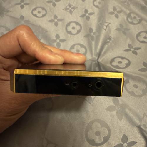 SP2000 Gold 完美機身送Dignis皮套及Effect Audio轉4.4 * 購買此組合加$2500可加購...