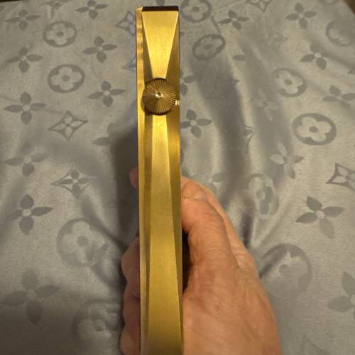 SP2000 Gold 完美機身送Dignis皮套及Effect Audio轉4.4 * 購買此組合加$2500可加購...