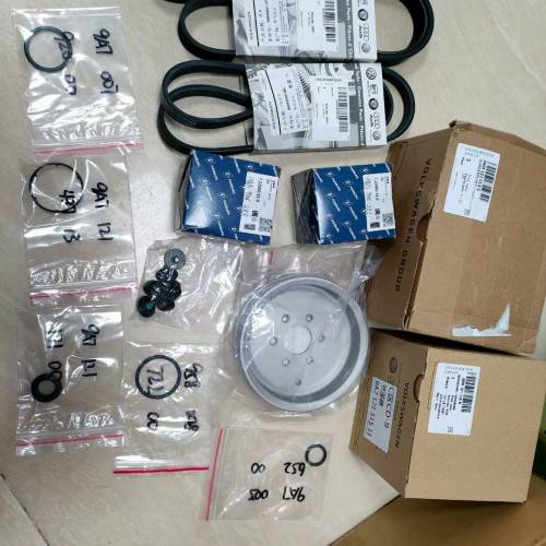 新款EA837水泵節溫器前擺臂連接臂