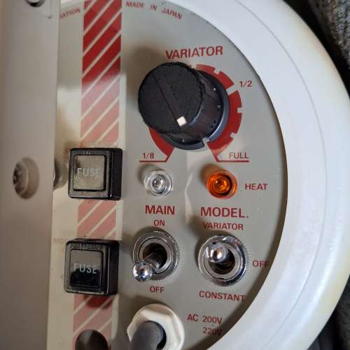 Comet 55 影樓閃燈三支 另箱加$500