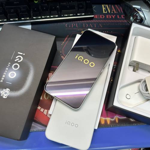 Iqoo 15 12+256G 最新