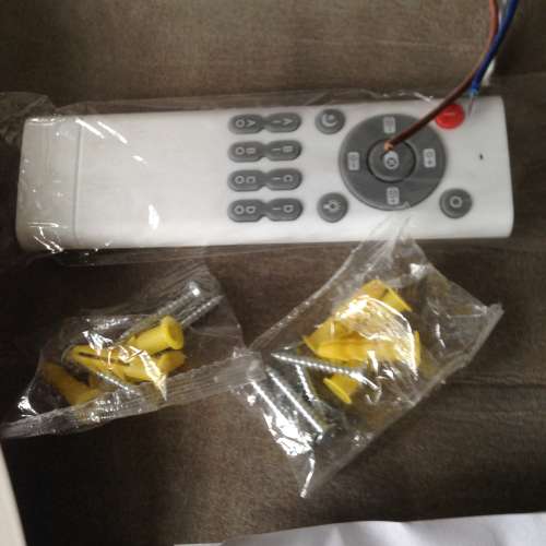 💡 Ceiling Light with Remote USED 吸頂燈 天花燈 無极調光 即係有三種顏色 可調...