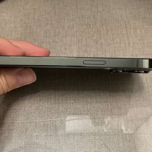 iPhone 13pro 256gb,港行雙卡，完美冇花、冇修冇拆，電池健康度80，所有原裝，所有...