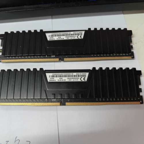CORSAIR DDR4 3000 16GB ( 8GB x2)