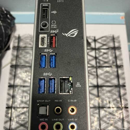 rog strix Z490-H gaming