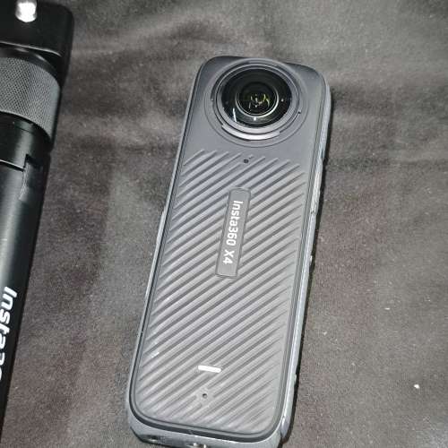 Insta360 X4 冇盒冇單冇證 冇保護袋 跟1電一條USB線充 連自拍棍腳架 送記憶卡 鏡片...