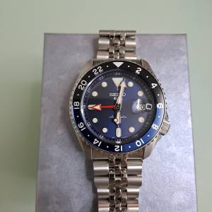 SEIKO 5 sports GMT 潜水腕錶