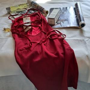 正價過仟！Made in france 聖誕 新年 露背 連身裙 露背裙 短裙 晚裝 silm wedding ...