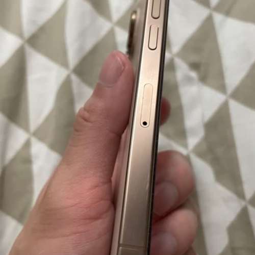 iPhone 16pro max 512gb,港行雙卡，完美冇花，冇修冇拆，所有原裝，所有功能正常！...