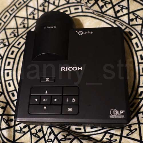 日本 Ricoh 便攜投影機 PJ WXC1110 迷你超短投影機 1米投60吋 媲美 XGIMI 極米
