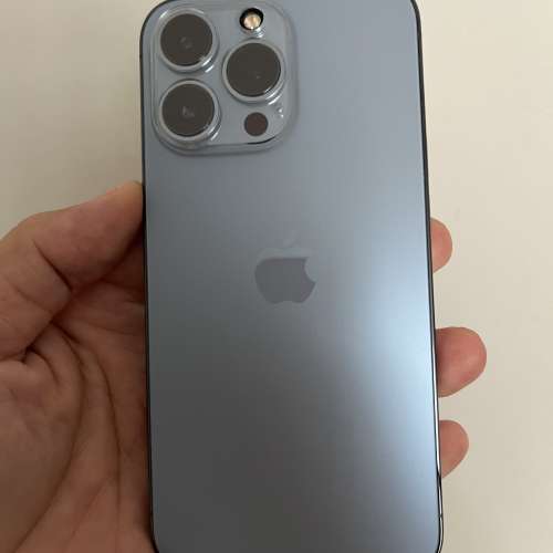 iPhone 13pro 512gb，港行雙卡，完美冇花，電池健康度90，所有原裝，所有功能正常！...