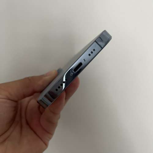 iPhone 13pro 512gb，港行雙卡，完美冇花，電池健康度90，所有原裝，所有功能正常！...