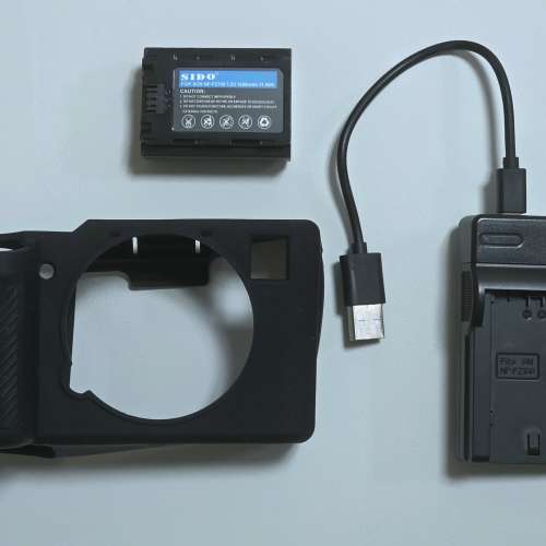 Sony A7C 矽膠保護套 連 代用電池 (not NP-FZ100)