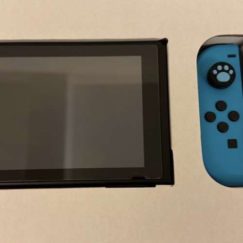 Switch 1 任天堂遊戲機套裝 行貨 99%新 全新一樣 只試玩了幾次便放回盒中 所有配件...