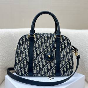 Dior Paris Vibe 保齡球包