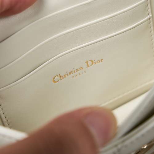 Miss Dior珍珠链条手袋