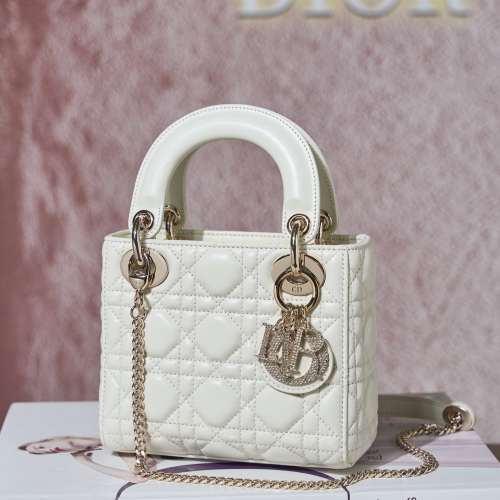 Classic Lady最新钻扣戴妃