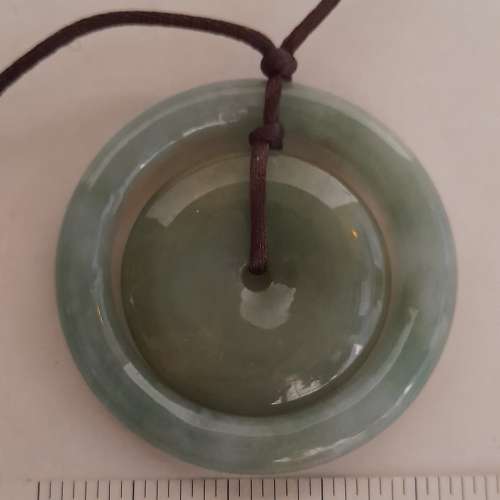 翡翠A玉子母平安扣，油青圓滑好水頭，大約35/55mm. 一套三百元兩套五百元。no.31.1.25
