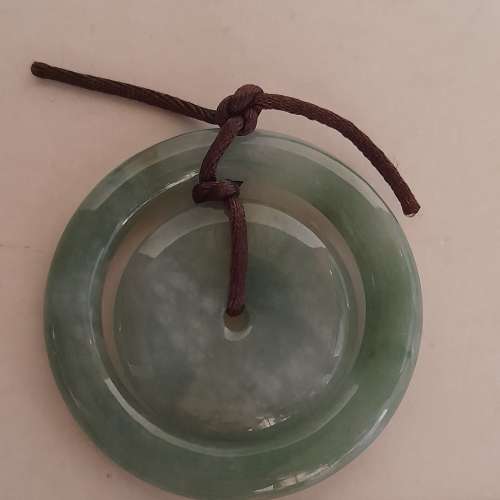 翡翠A玉子母平安扣，油青圓滑好水頭，大約35/55mm. 一套三百元兩套五百元。no.31.1.25