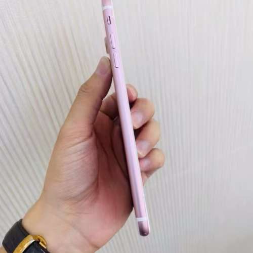 Apple iPhone 7 plus 256G 玫瑰金～ 電池效率100 ％  功能百分百正常，運行暢通無阻...