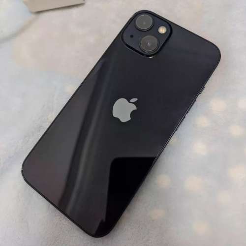 iPhone 13 512G 電池效能86 ％，功能全部正常運作，已貼貴價玻璃鋼化貼及保護套！