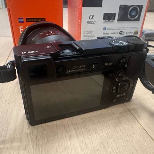 Sony A6000相機連SEL1670z F4 蔡司鏡頭