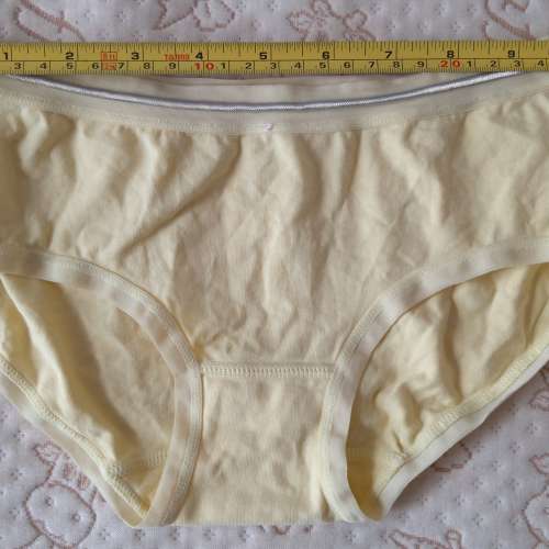 全新米黃色底腰內褲 內褲 透氣內褲 提臀三角褲 生理內褲 生理褲 底褲 成人/中童內褲...