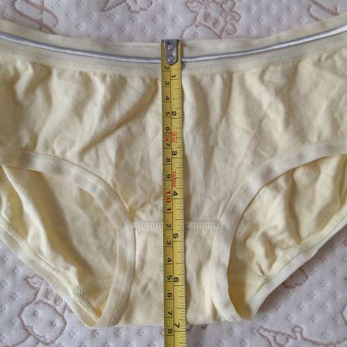 全新米黃色底腰內褲 內褲 透氣內褲 提臀三角褲 生理內褲 生理褲 底褲 成人/中童內褲...