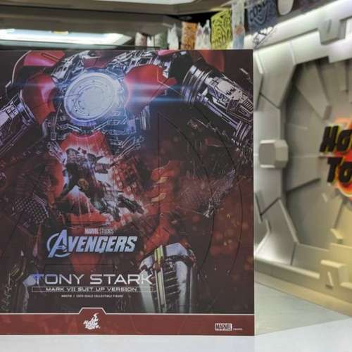 [全新現貨]Hot Toys The Avengers 1:6 Tony Stark (Mark VII Suit up Version) wit...
