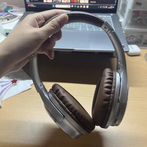 復古耳機新寵兒：音質同續航都超強，顏值高到影相一流