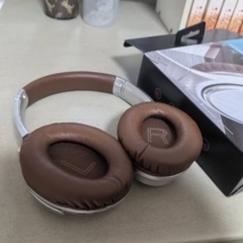 復古耳機新寵兒：音質同續航都超強，顏值高到影相一流