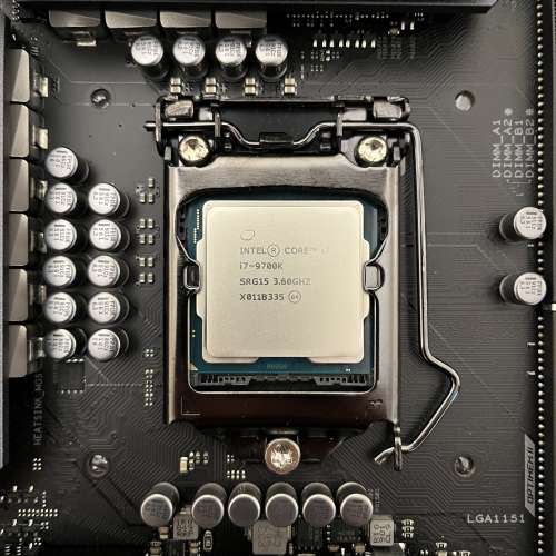 ROG MAXIMUS XI HERO (WI-FI) + i7-9700k