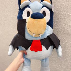 價值四百幾🌟 ［$199.99買一送一］買歐美全新正版、特別版吸血鬼伯爵bluey公仔63 c...