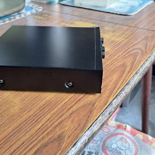 4入2出音頻分線器
