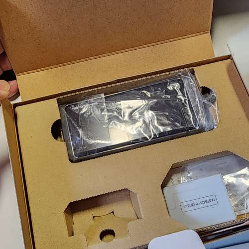 Sharp DoCoMo SH906i 我只適合日本地方使用或者係私人收藏