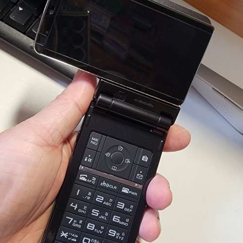 Fujitsu DoCoMo F906i  此貨品只適合日本地區使用或者私人收藏