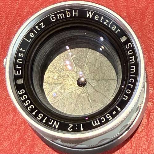 Leica Summicron v1 rigid 50mm f2 M lens with UV filter