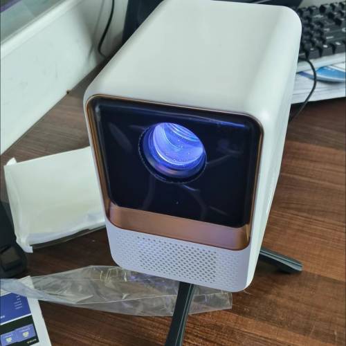 家用投影机投影仪