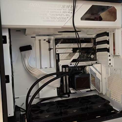 特快上門電腦維修，新機砌機/舊機換件升級/換機殼機箱、整機清潔除塵、系統及軟件安...