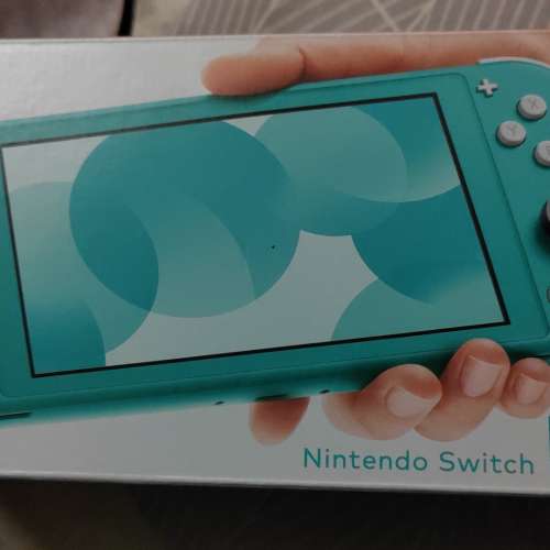全新 Switch Lite 綠色