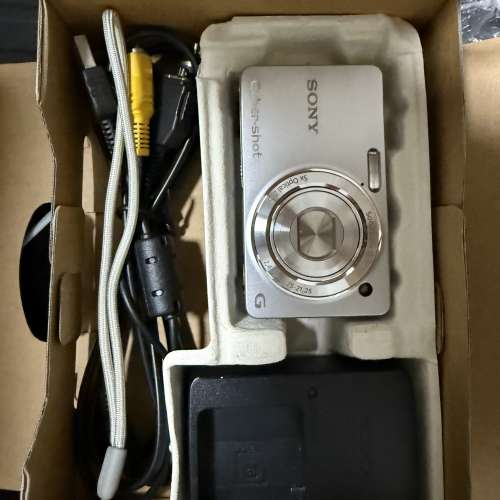 Sony CCD DSC-WX1 罕有全新一套