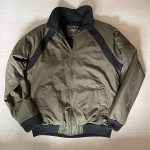 Hurley軍綠色外套Jacket