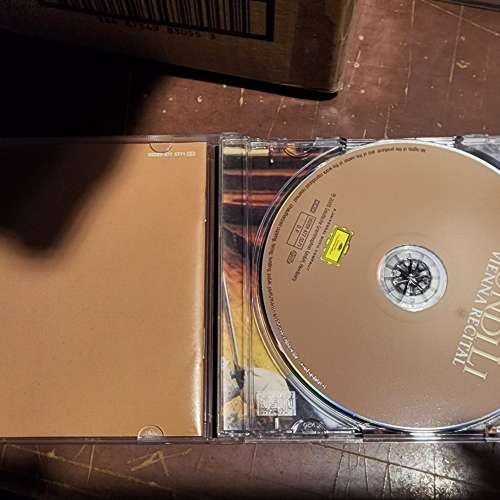 李雲迪 全新專輯 樂最維也納 cd   清貨大減價