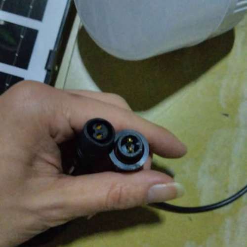 一拖一太陽能燈泡