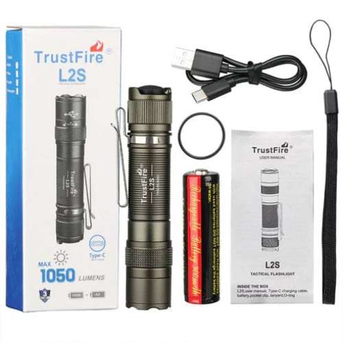強光迷你電筒TrustFire L2S Mini Tactical Flashlight. 1050 lumens. USB-C直接充電...