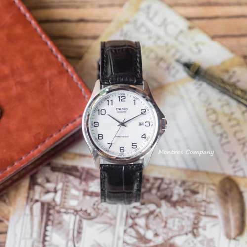 Montres Company 香港註冊公司(32年老店) 卡西歐 CASIO 黑皮革錶帶 數字 白銀色 MT...