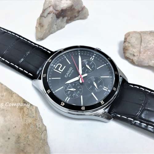 Montres Company 香港註冊公司(32年老店) 卡西歐 CASIO 黑色皮革錶帶 黑銀色 MTP13...