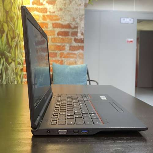 ⚠️注意圖文⚠️ Fujitsu Lifebook E5410 (10代4核 i5 / 14" 全高清 / Win 11 / ...