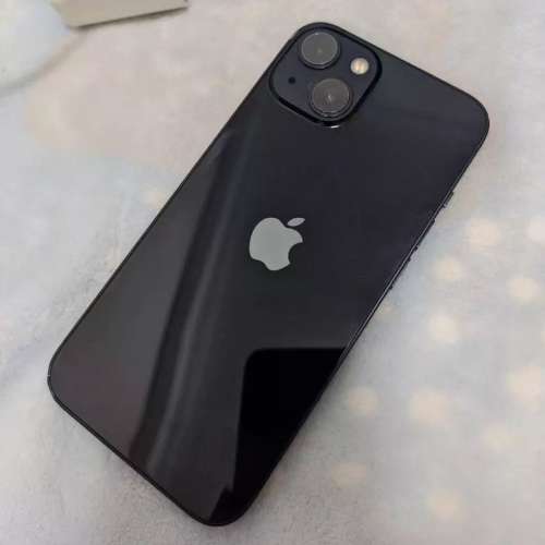Apple iPhone 13 512G， 6.1寸大荧幕，電池效能86 ％，功能全部正常運作，已貼貴價...