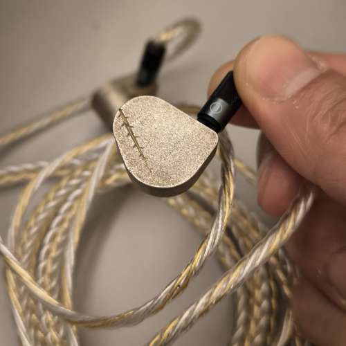 Horizon Doom Basic 旗艦動圈，純銀外殼耳機